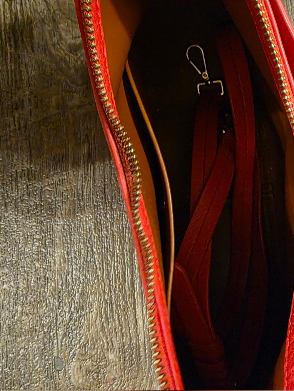 kate spade red pebble leather crossbody with tassel - Picture 8 of 8